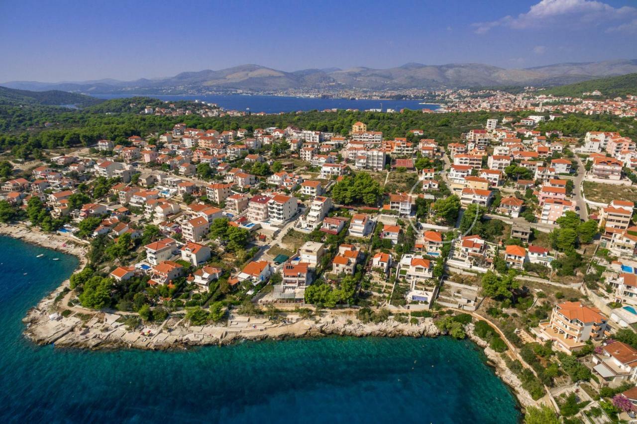 Holiday Home Barbara Trogir Exteriér fotografie