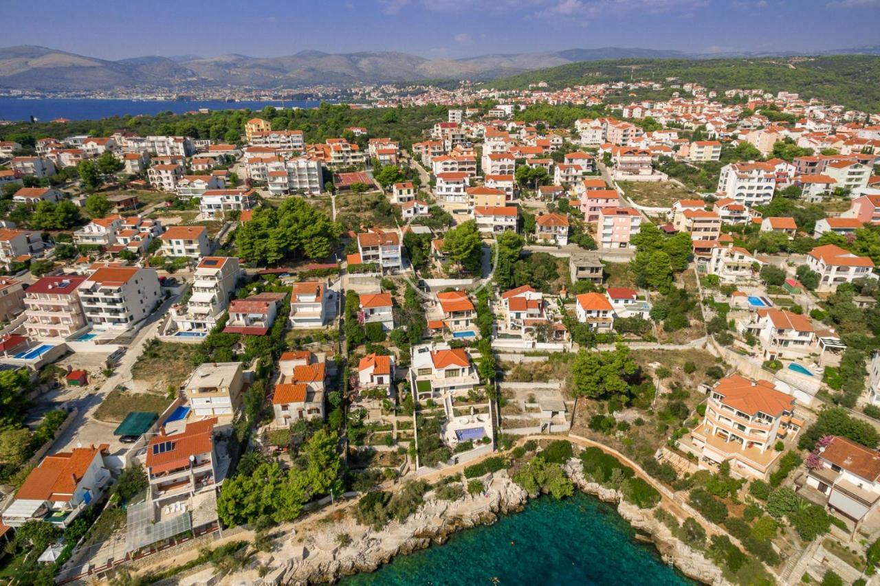 Holiday Home Barbara Trogir Exteriér fotografie